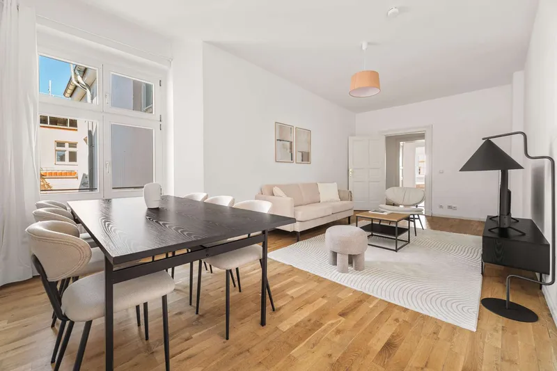 Moderne 4-Zimmer-Wohnung in Mitte voll möbliert — photo 1